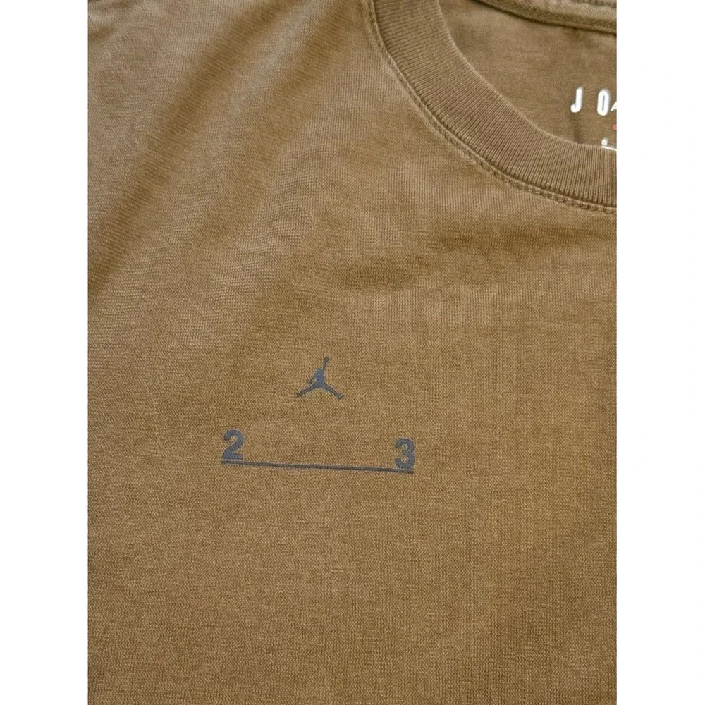 Jordan‎ 23 Engineered T-Shirt Brown Short Sleeve Mens Small DV7683-259